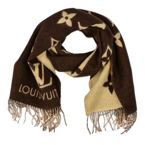 louis vuitton monogram cashmere scarf|Louis Vuitton chunky knit scarf.